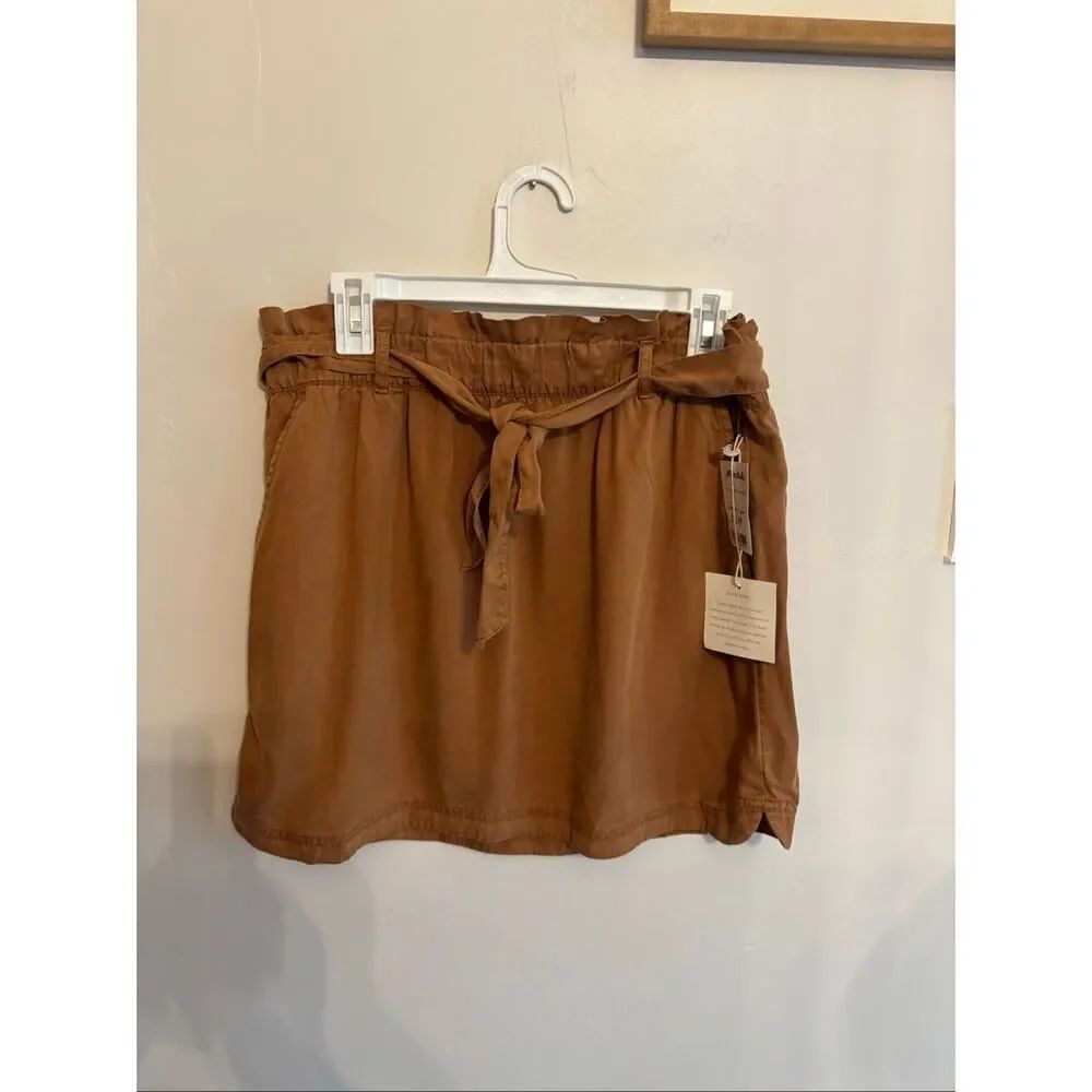 Nicole Miller Lyocell Above-the-Knee Skirt Large Dark Tan Khaki Belted NWT